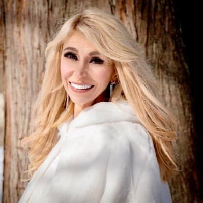 Margie Ellisor Fox 2, Bio, Salary, Age, Height, Husband, Net Worth.